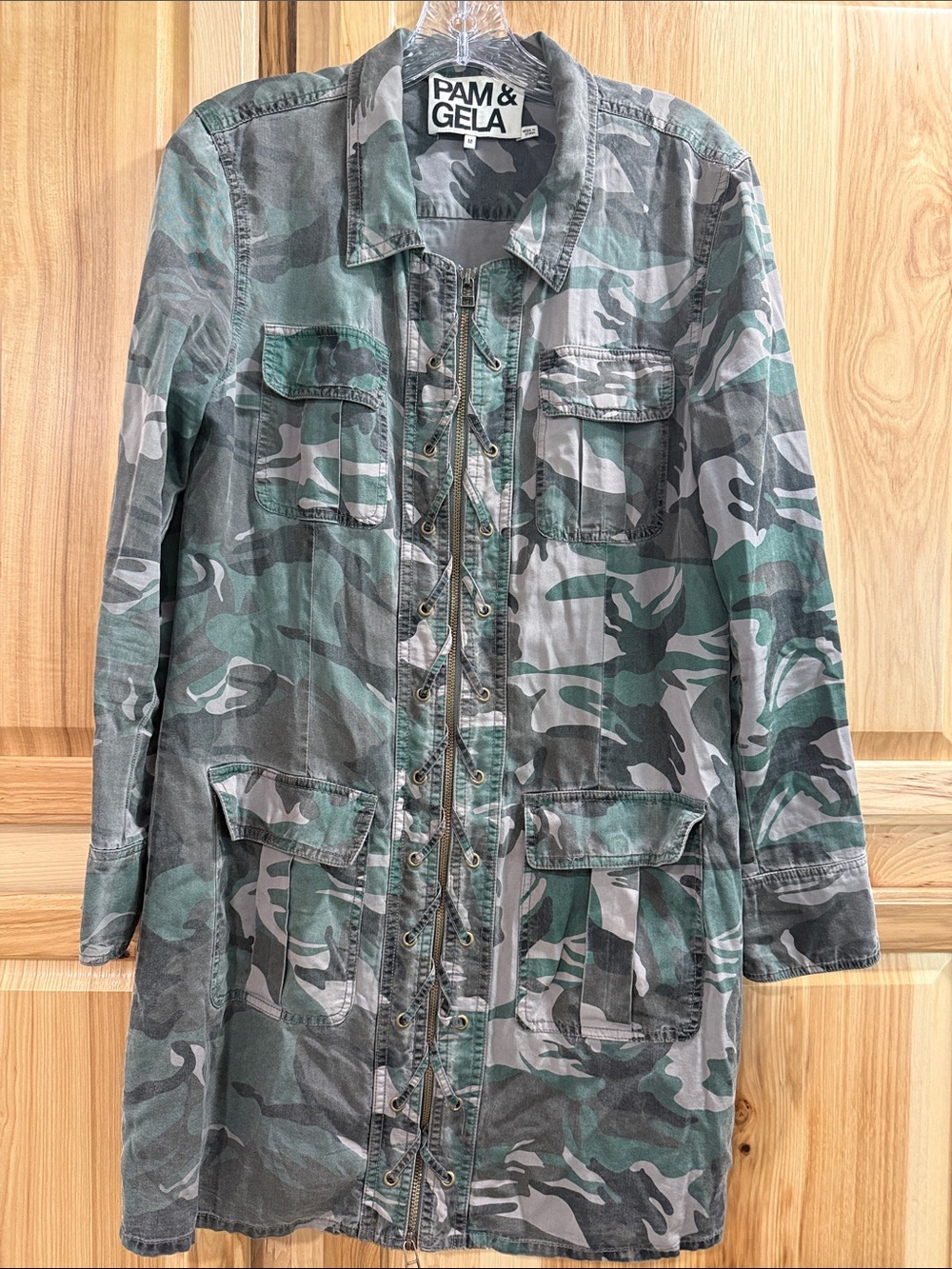 PAM & GELA Women Size M Green Camo Zip Front FeminineUtility Shirt Dress/Jacket